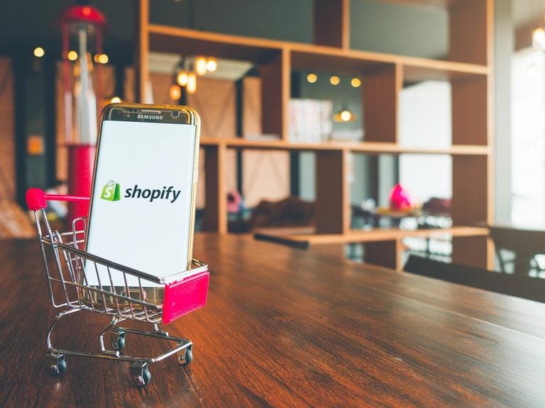 getting the lowdown on shopify’s latest features with dan conboy.